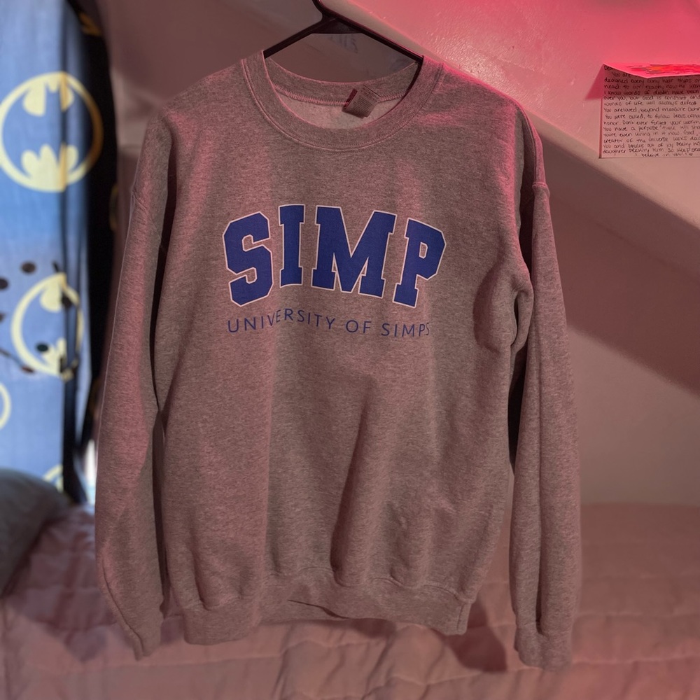 Sweatshirt